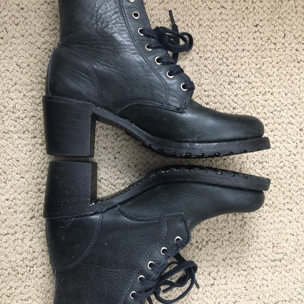 Frye Sabrina 6G Lace Up Boots, Black - Picture 5 of 6